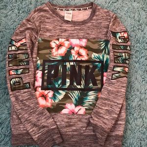 crew neck sweatshirt